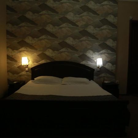 Mini Hotel VIP Semej Esterno foto