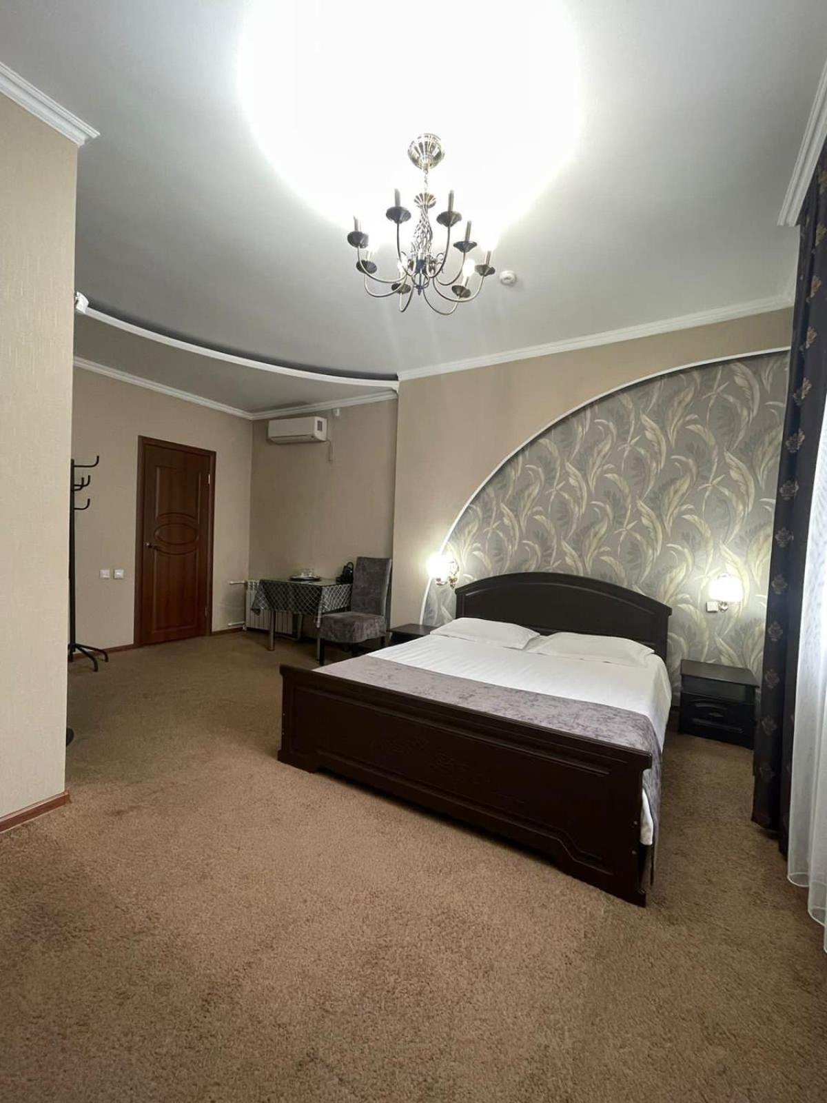 Mini Hotel VIP Semej Esterno foto