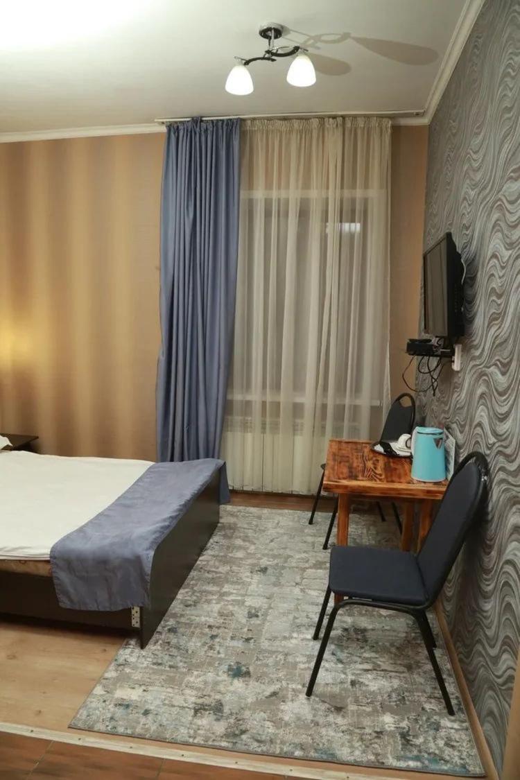 Mini Hotel VIP Semej Esterno foto