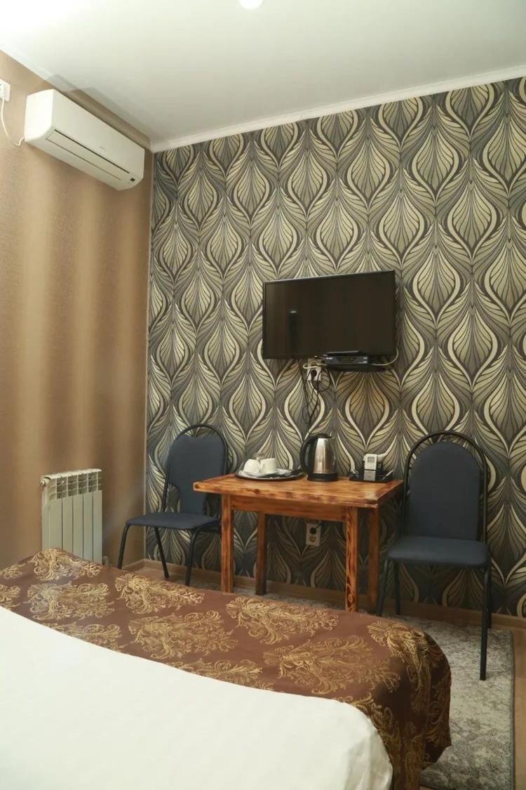 Mini Hotel VIP Semej Esterno foto